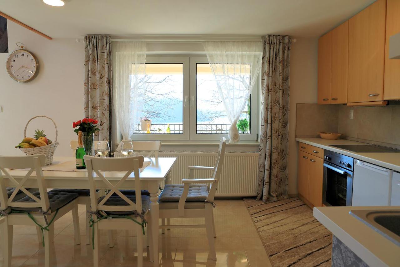 Luxury Apartman Alex With Sauna In The Village Otočac Εξωτερικό φωτογραφία